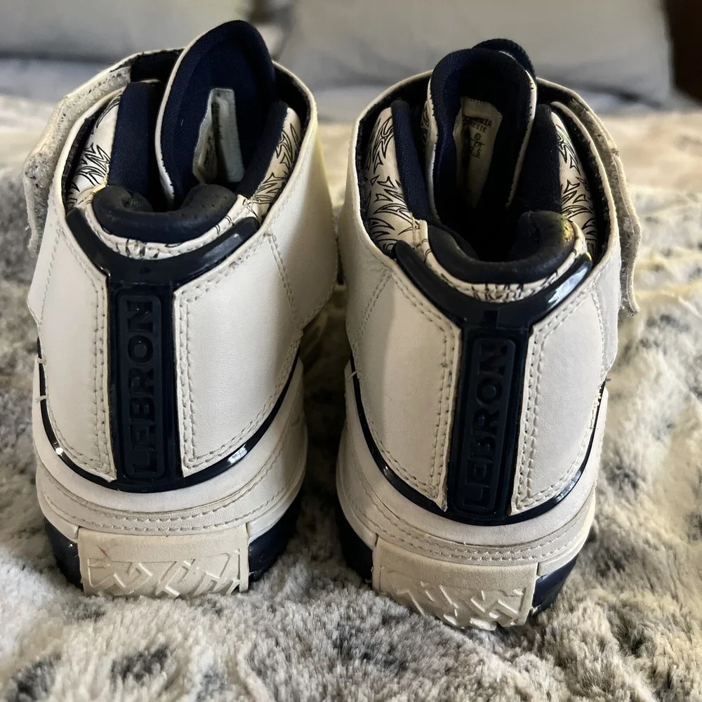 Nike LeBron y2k James Kid Basketball Shoes White Navy High Top Sneakers Size 3.5